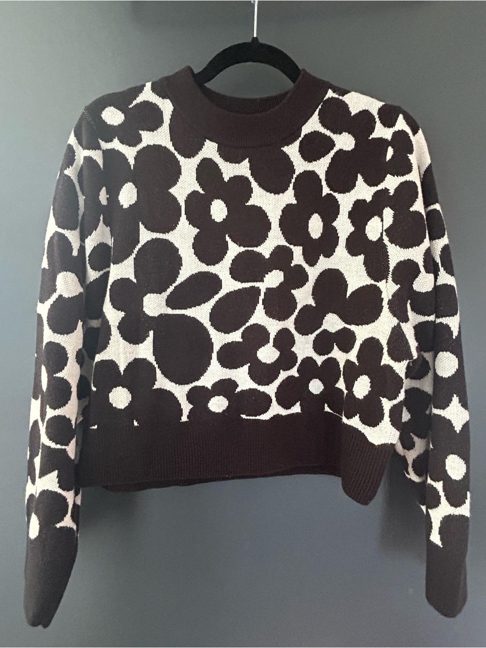 H&M Floral Crewneck Sweater - Black & White